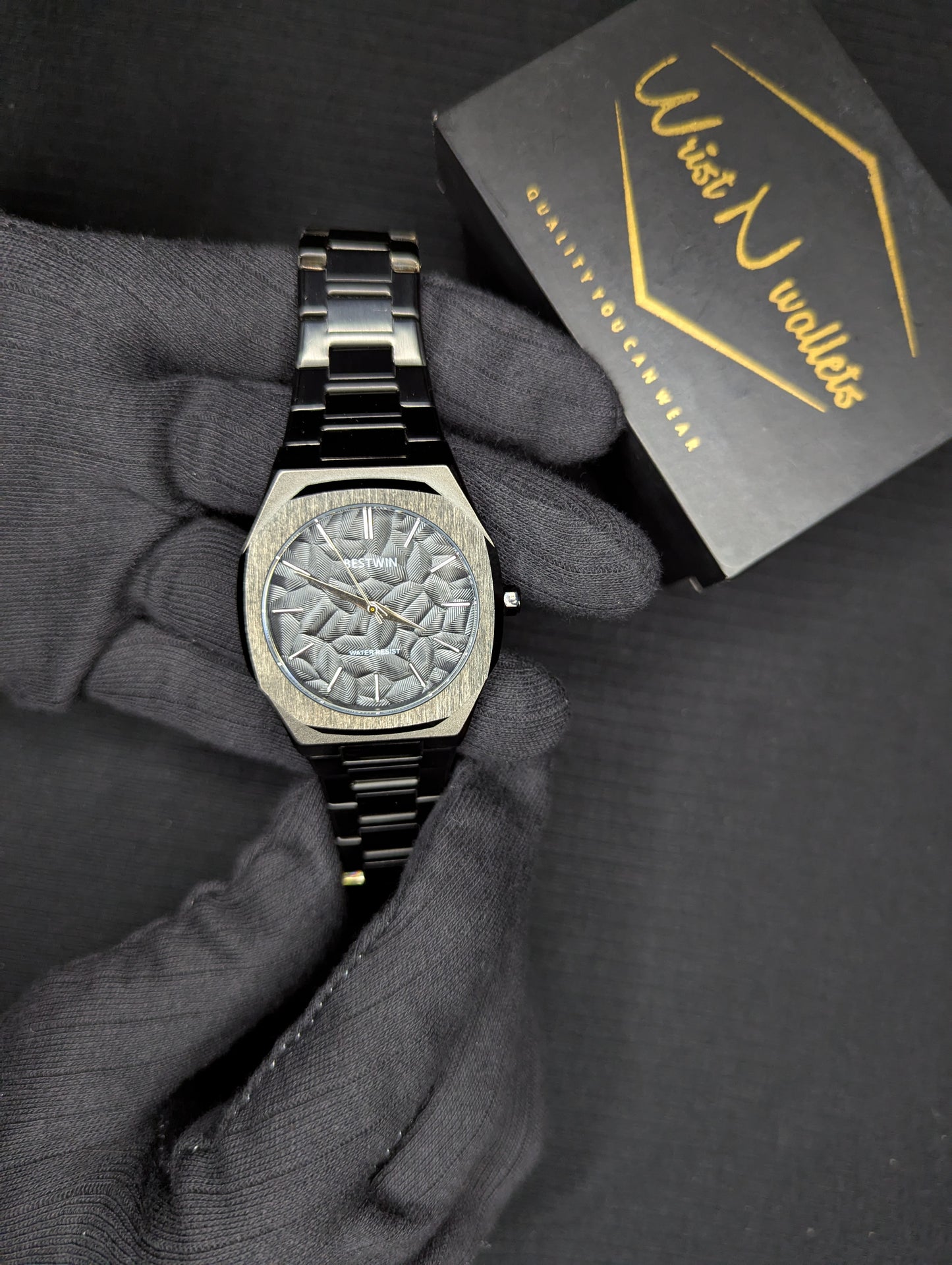 BLACK ARABIC AURA WATCH